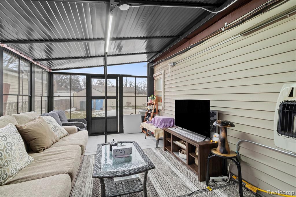 4221 Campbell Street, Dearborn Heights, MI 48125 — Photo 30
