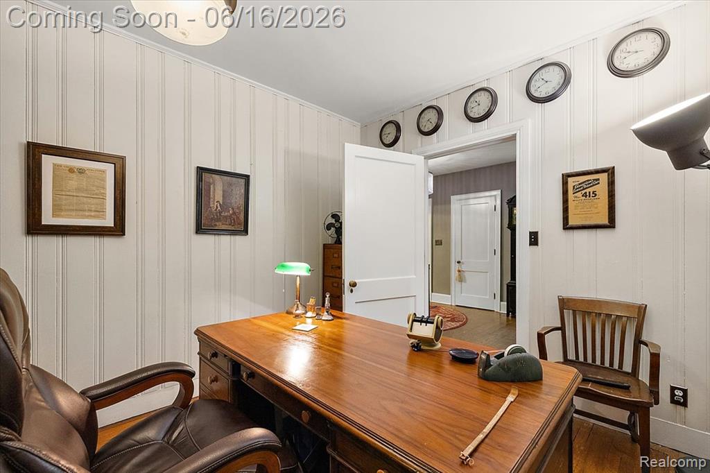 31505 Kennoway Court, Beverly Hills, MI 48025 — Photo 25