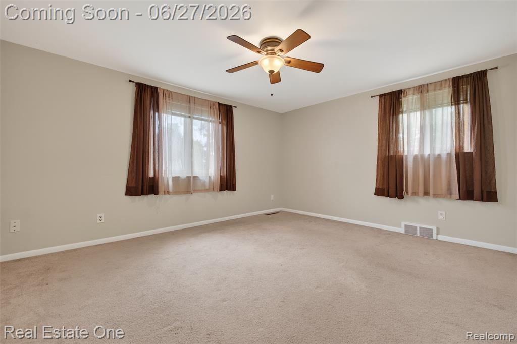 10379 Hegel Road, Goodrich Vlg, MI — Photo 29