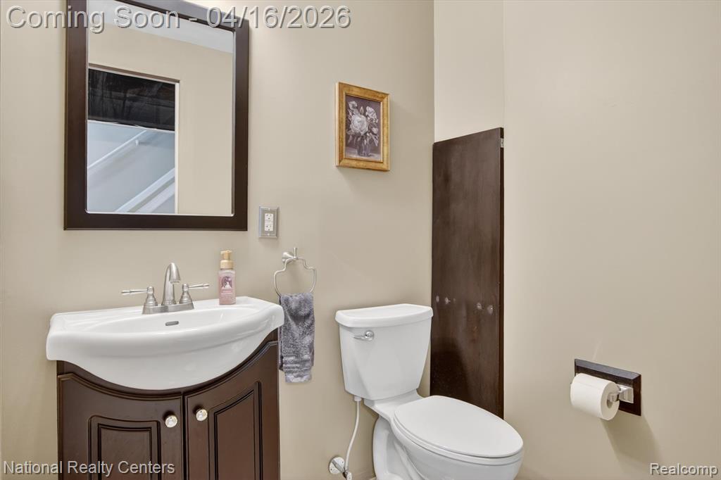 43181 Emerson Way, Novi, MI 48377 — Photo 44