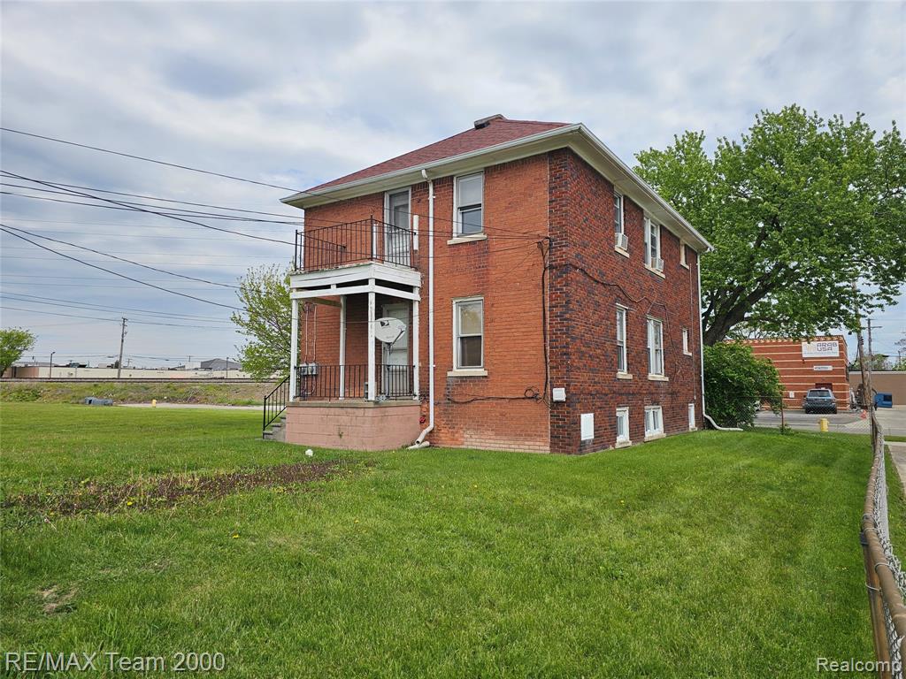 7005 Orchard Avenue, Dearborn, MI 48126 — Photo 4