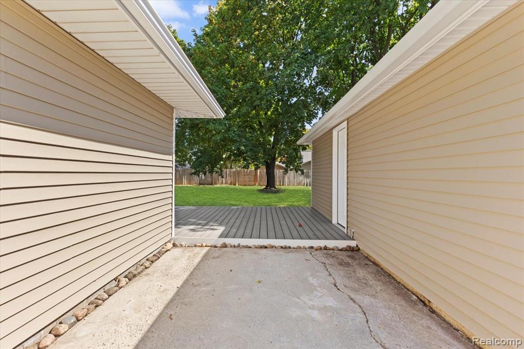 5698 Everest Drive, Clarkston, MI — Photo 22