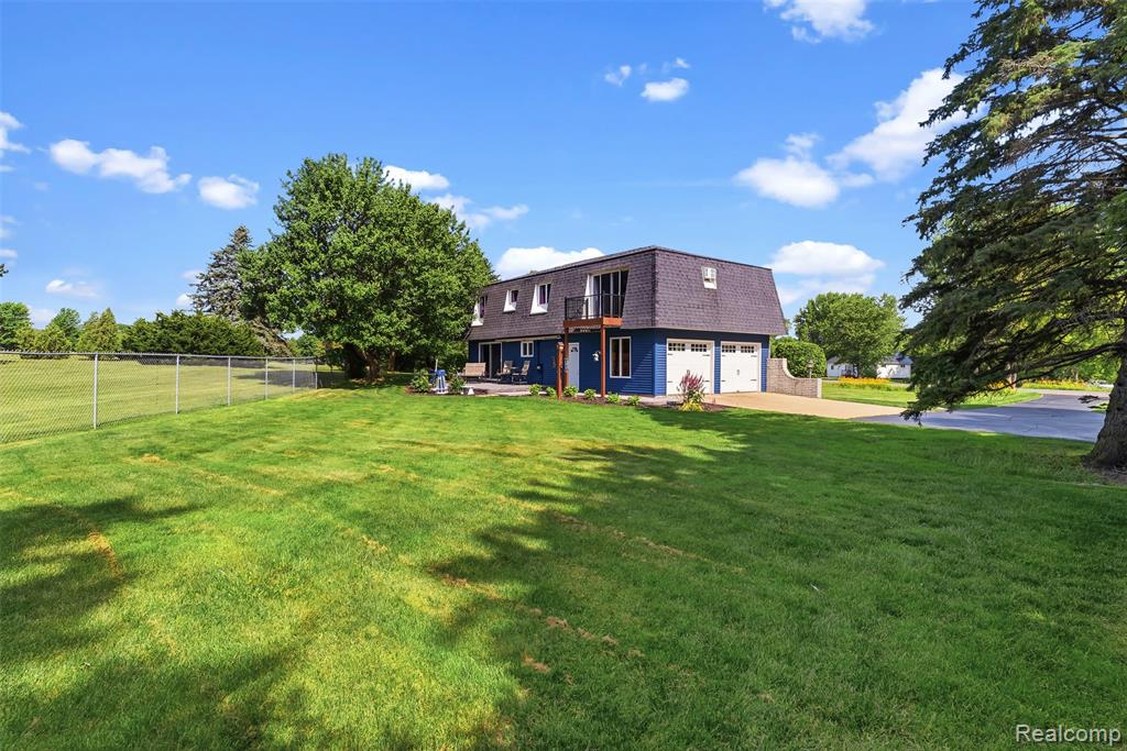 8612 Monroe Road, Durand, MI 48429 — Photo 6