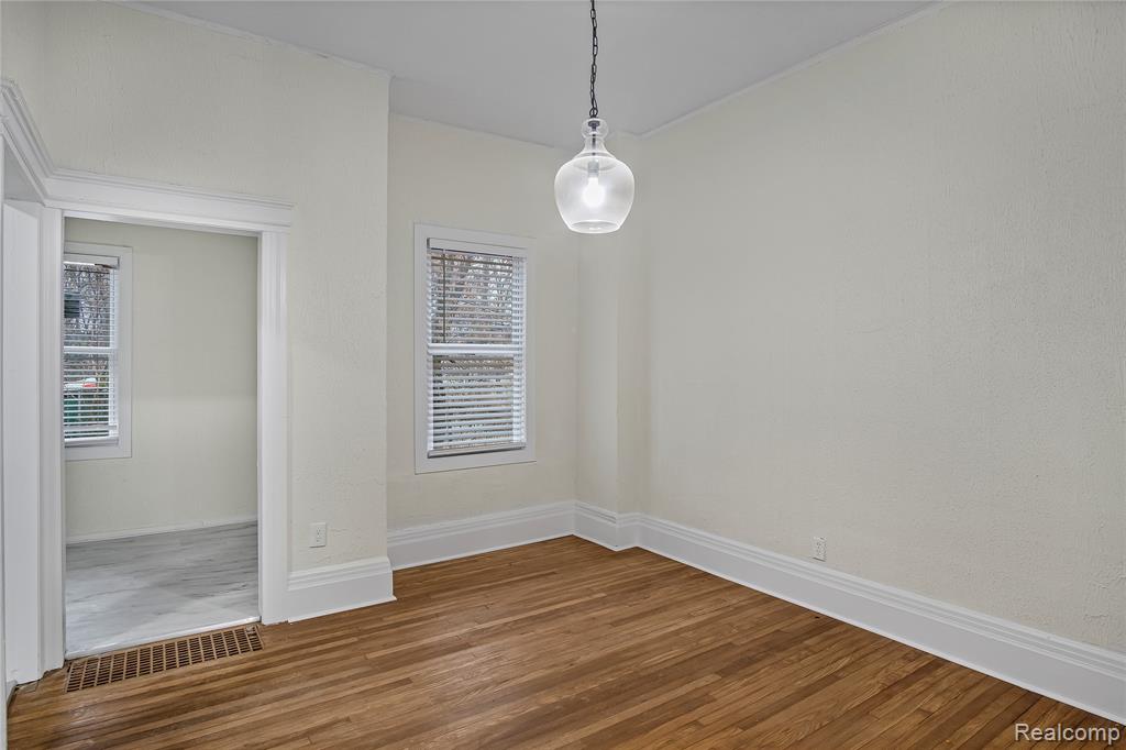 427 Melbourne, Detroit, MI 48202 — Photo 15