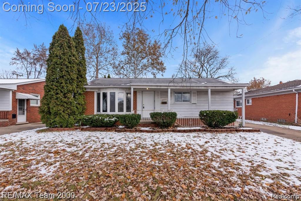 6600 Shadowlawn Street, Dearborn Heights, MI 48127 — front exterior