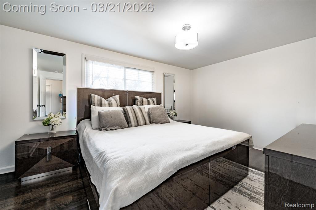 683 Graefield Court, Birmingham, MI 48009 — Photo 14