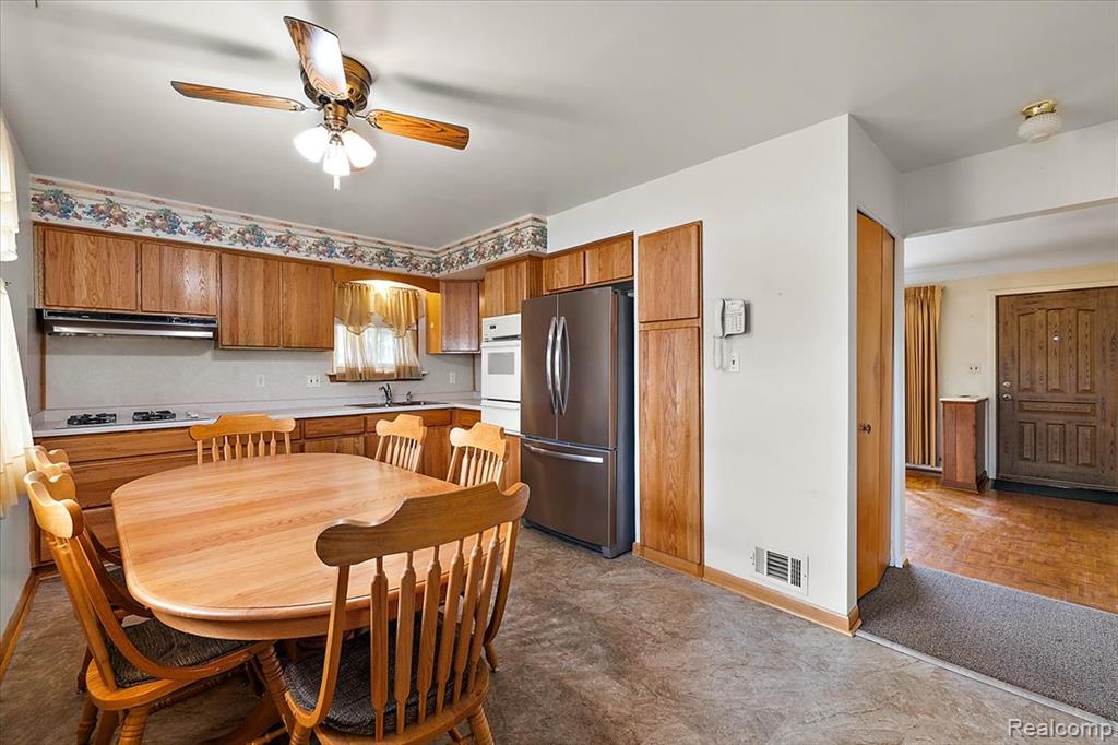 4215 Lexington Drive, Trenton, MI 48183 — Photo 10
