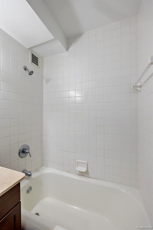 15 E KIRBY Street, 322, Detroit, MI 48202 — Photo 20