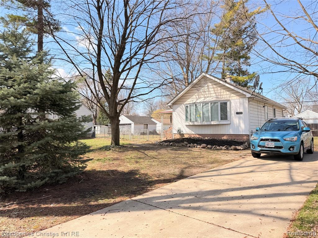 17913 Hanna Street, Melvindale, MI