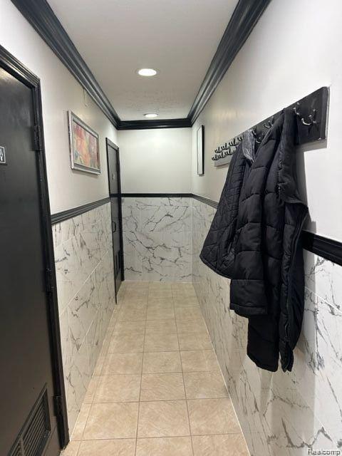 1252 N BALLENGER, Flint, MI 48504 — Photo 11