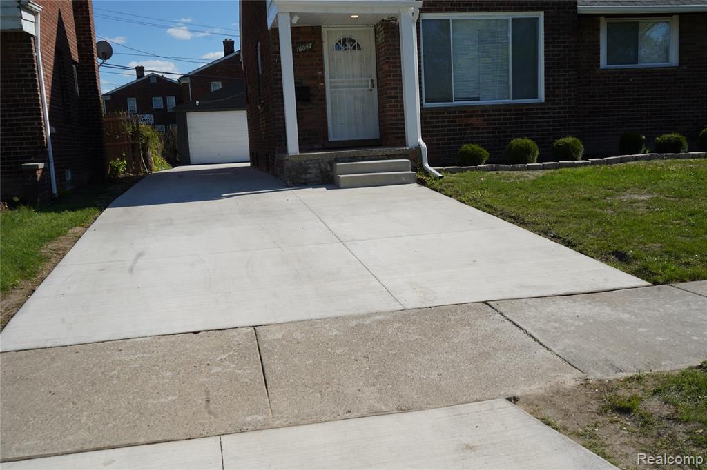 16047 W Chicago Street, Detroit, MI 48228 — Photo 40
