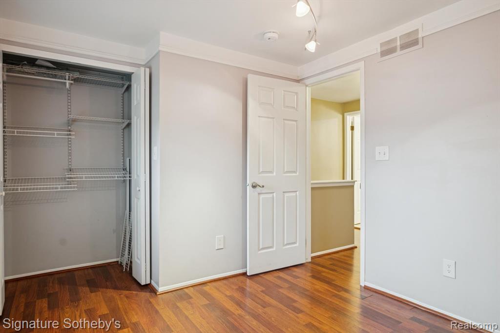 4254 Halkirk Drive, Waterford, MI — Photo 23