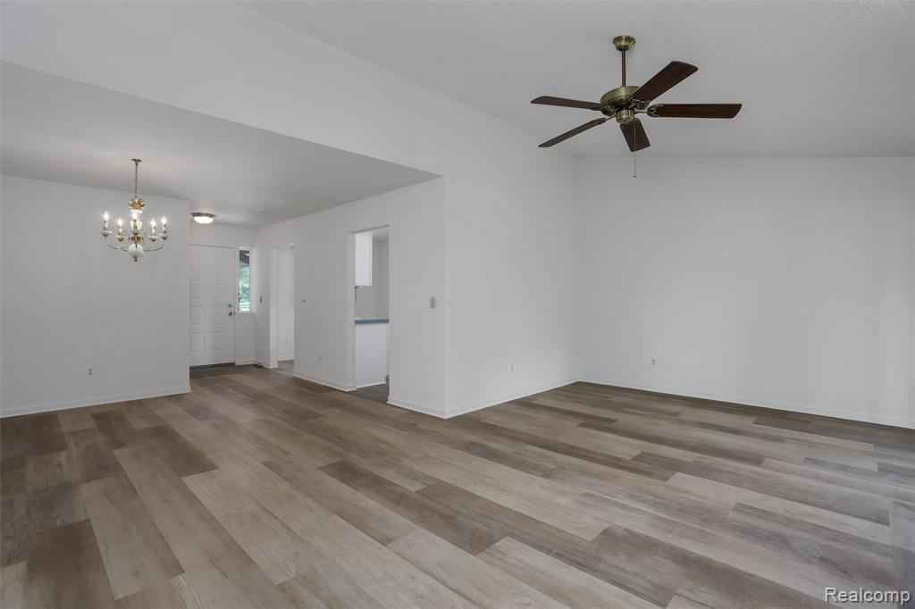 9735 Hawthorne Glen Drive, Grosse Ile, MI 48138 — Photo 9