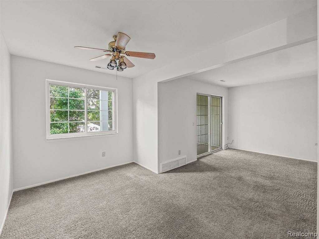 490 BALDWIN Avenue, Rochester, MI 48307 — Photo 12