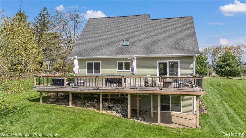 715 Eagle Hill, Ortonville, MI 48462 — Photo 3