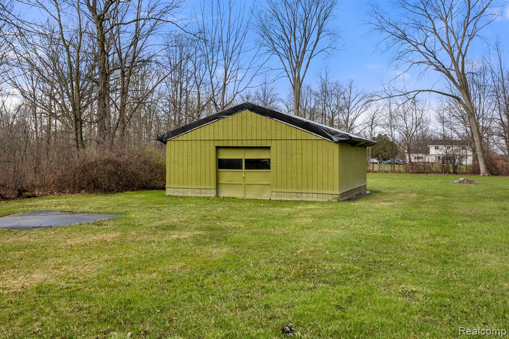 63325 Place Road, Lenox, MI 48050 — Photo 30