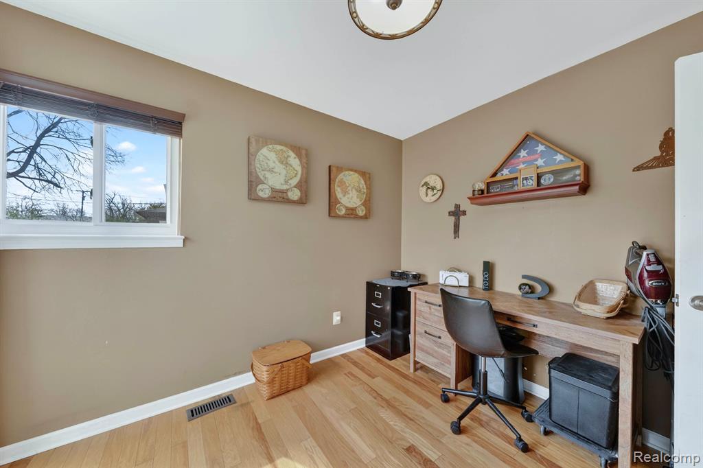 15675 Mulberry Street, Southgate, MI 48195 — Photo 26