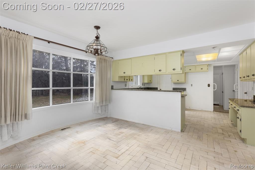 4732 Barcroft Way, Sterling Heights, MI 48310 — Photo 14