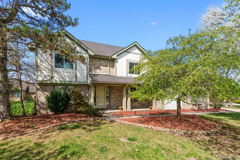 41450 REINDEER Drive, Novi, MI — Photo 2