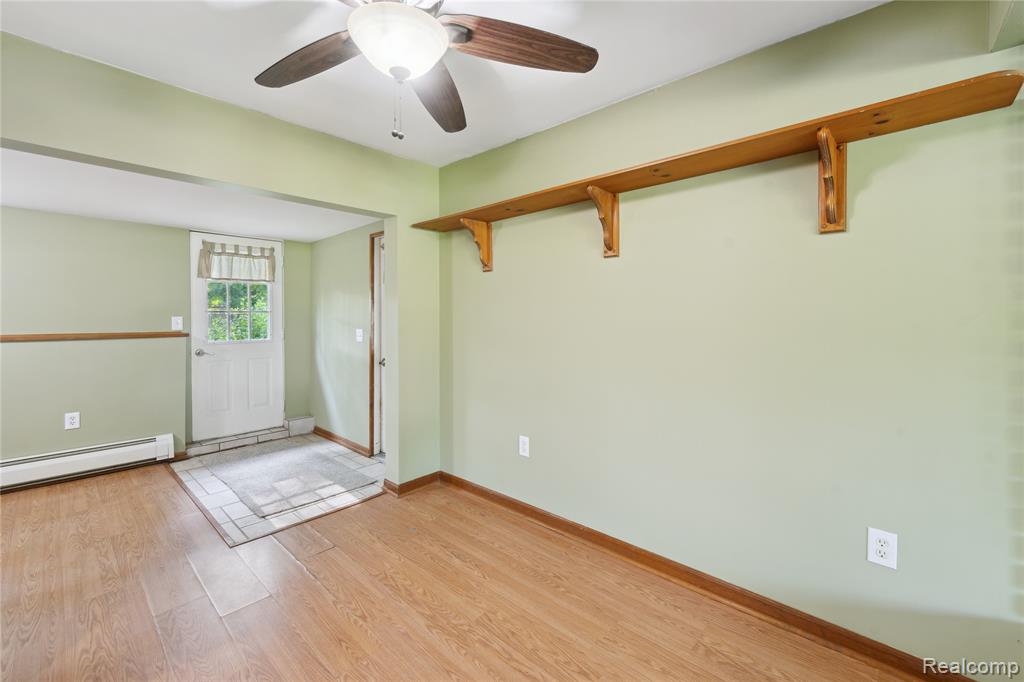 4403 Killarney Park Drive, Burton, MI 48529 — Photo 7