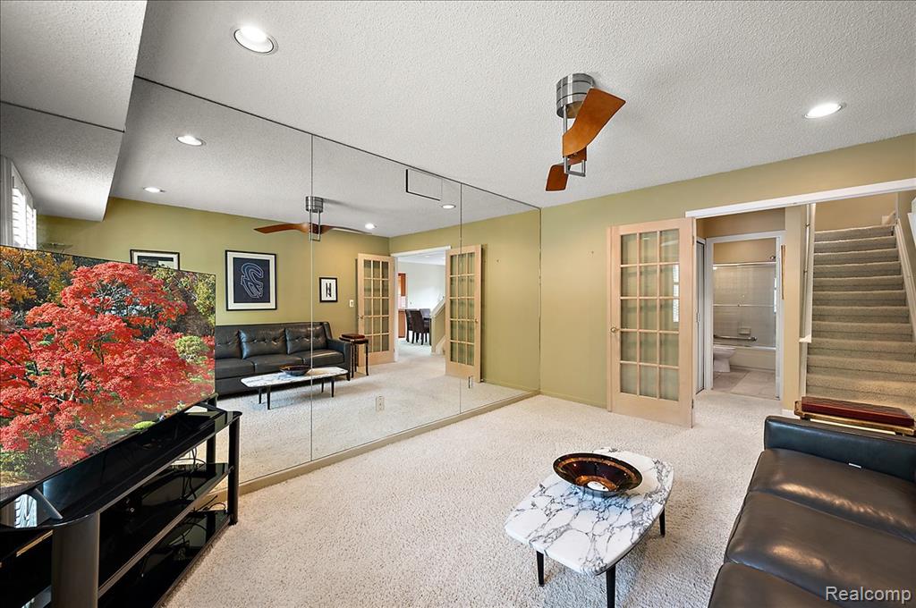7481 Hickory Hill Drive, 25, West Bloomfield, MI — Photo 37