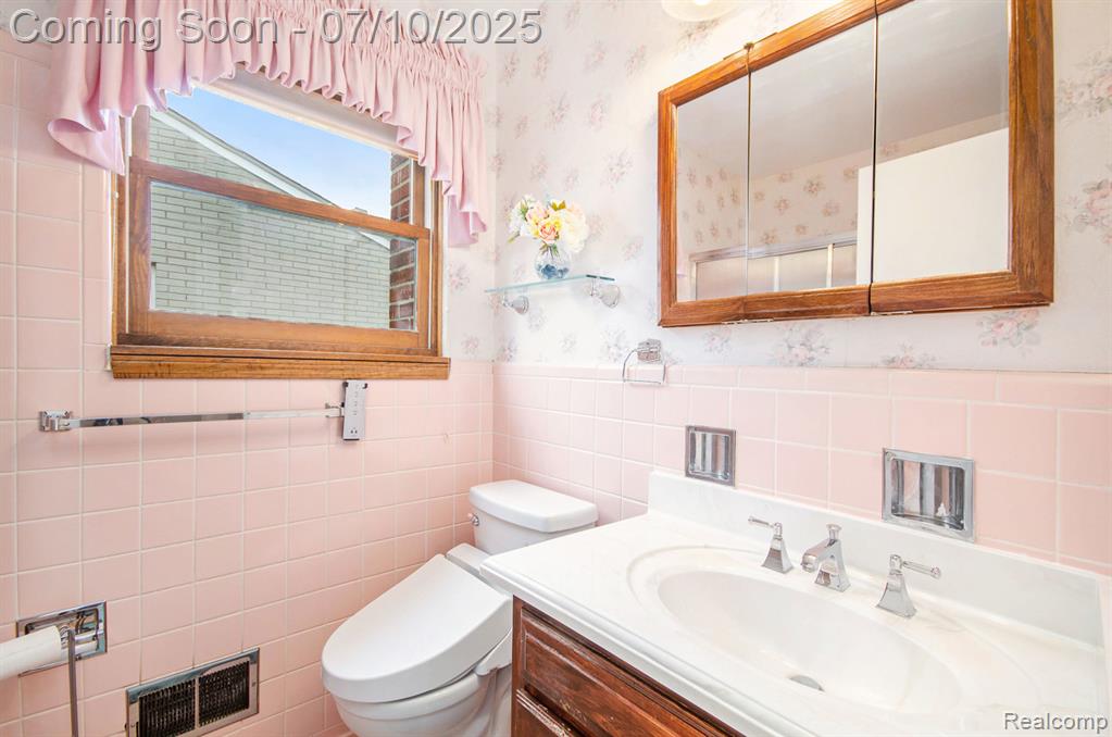 6147 Dwight Street, Dearborn Heights, MI 48127 — Photo 12
