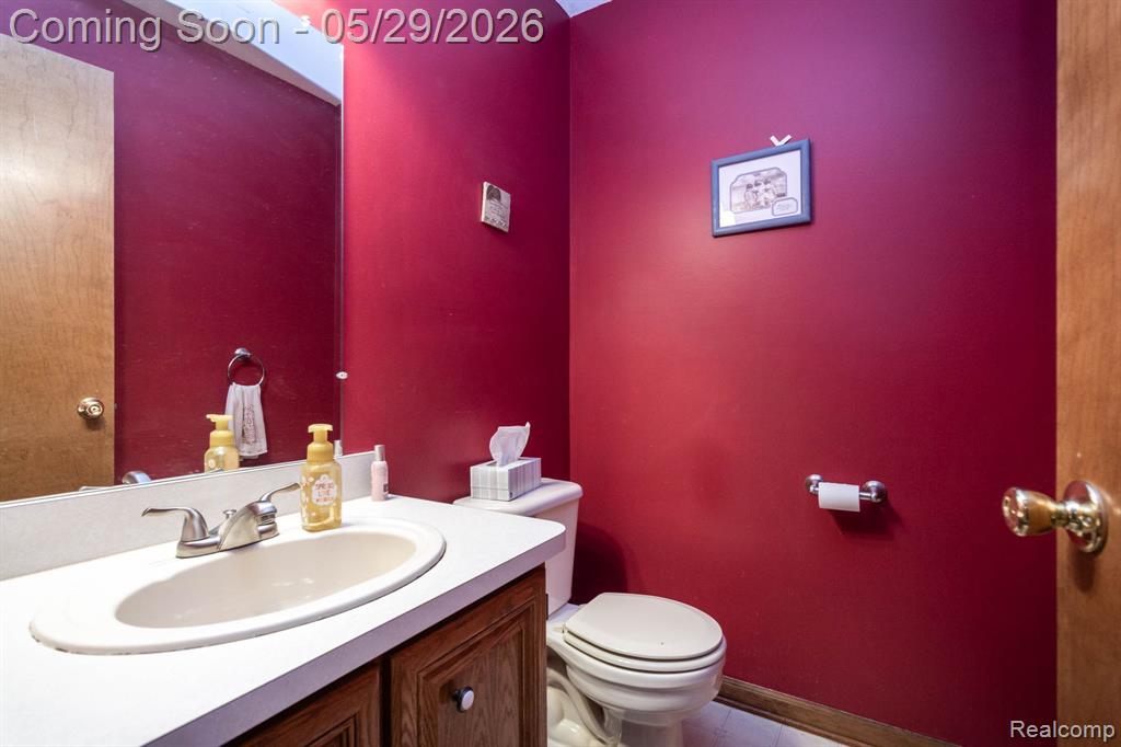 24227 Brentwood Drive, Trenton, MI 48183 — Photo 14