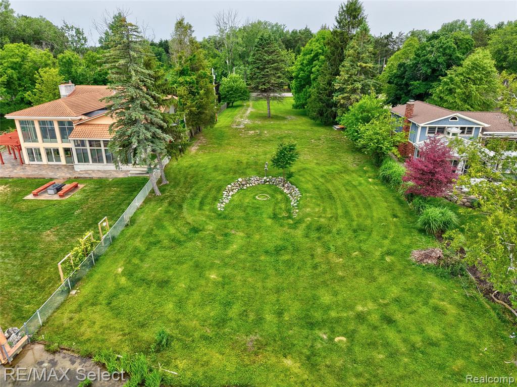 14189 Swanee Beach Drive, Fenton, MI 48430 — Photo 12