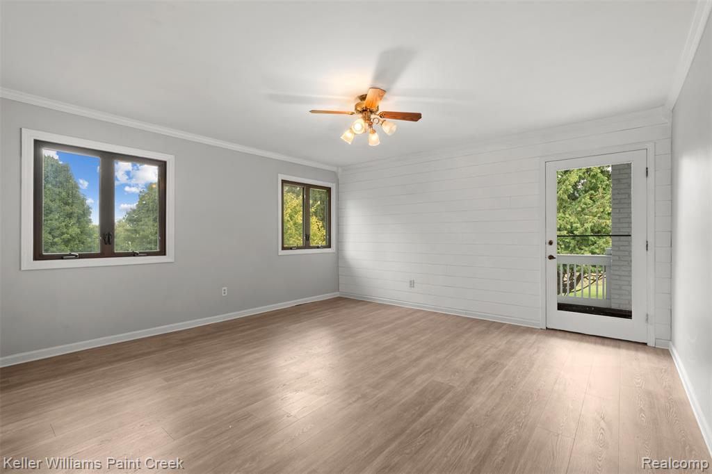990 N Oxford Road, Oxford, MI 48371 — Photo 10