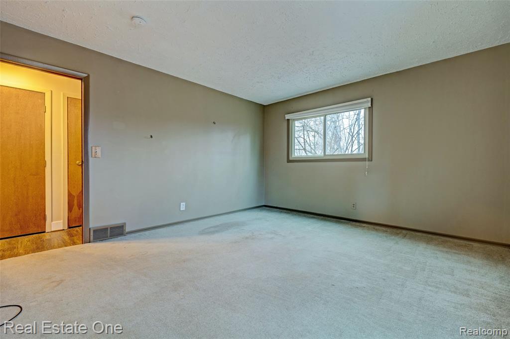 5307 Metamora Road, Metamora, MI 48455 — Photo 24
