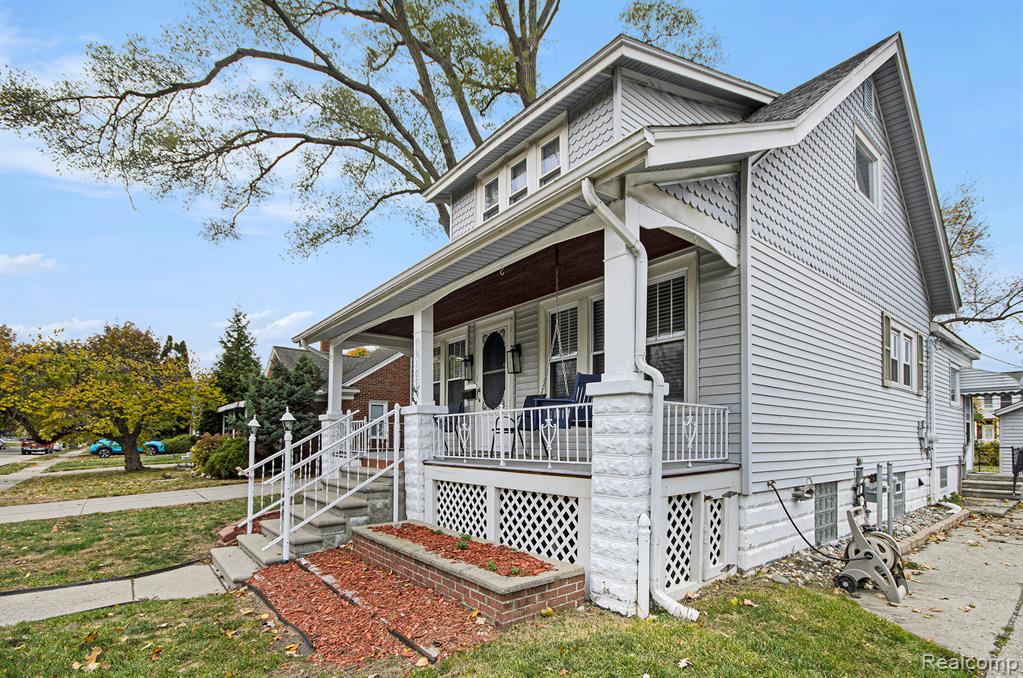 15105 Charles R Avenue, Eastpointe, MI 48021 — Photo 2