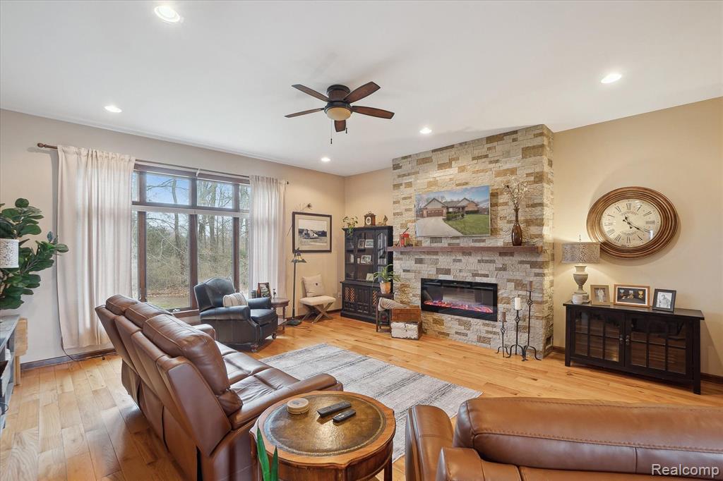 5167 HUNTERS Ridge, Holly, MI 48442 — Photo 7