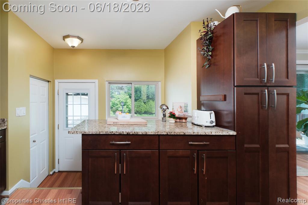 4228 Rosewold Avenue, Royal Oak, MI 48073 — Photo 10