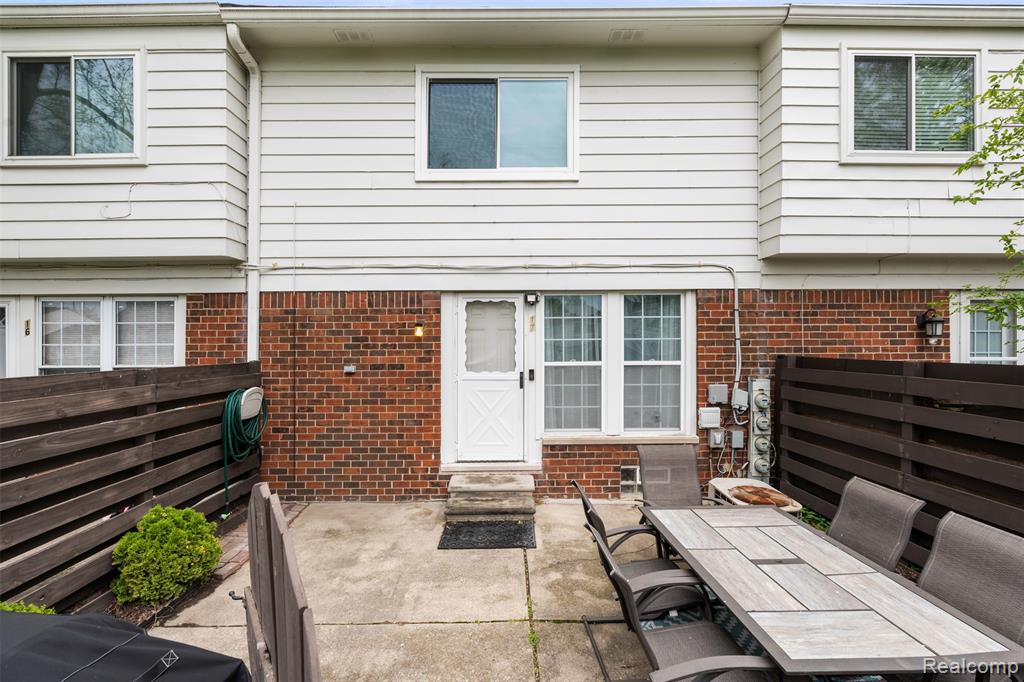 24525 Seaton Circuit E, 17, Warren, MI 48091 — Photo 25