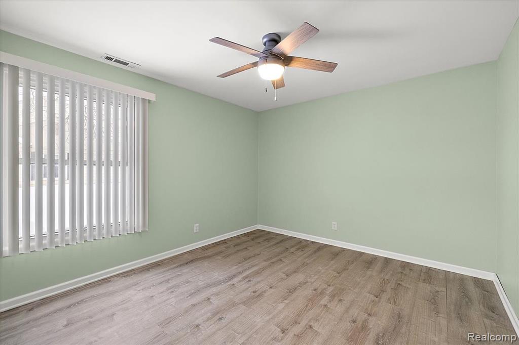2831 Glenwood Court, Lake Orion, MI — Photo 28