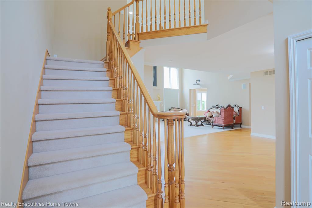 47909 Milonas Drive, Utica, MI 48315 — Photo 15