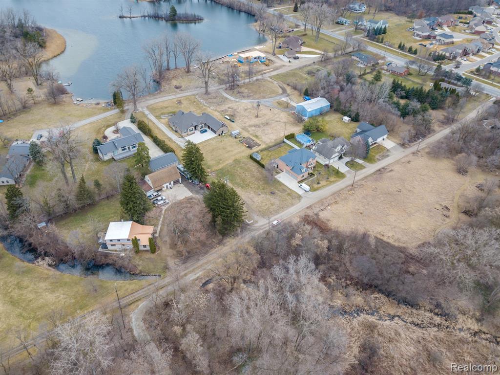 3733 CHRISTIE Lane, Shelby Twp, MI 48317 — Photo 3