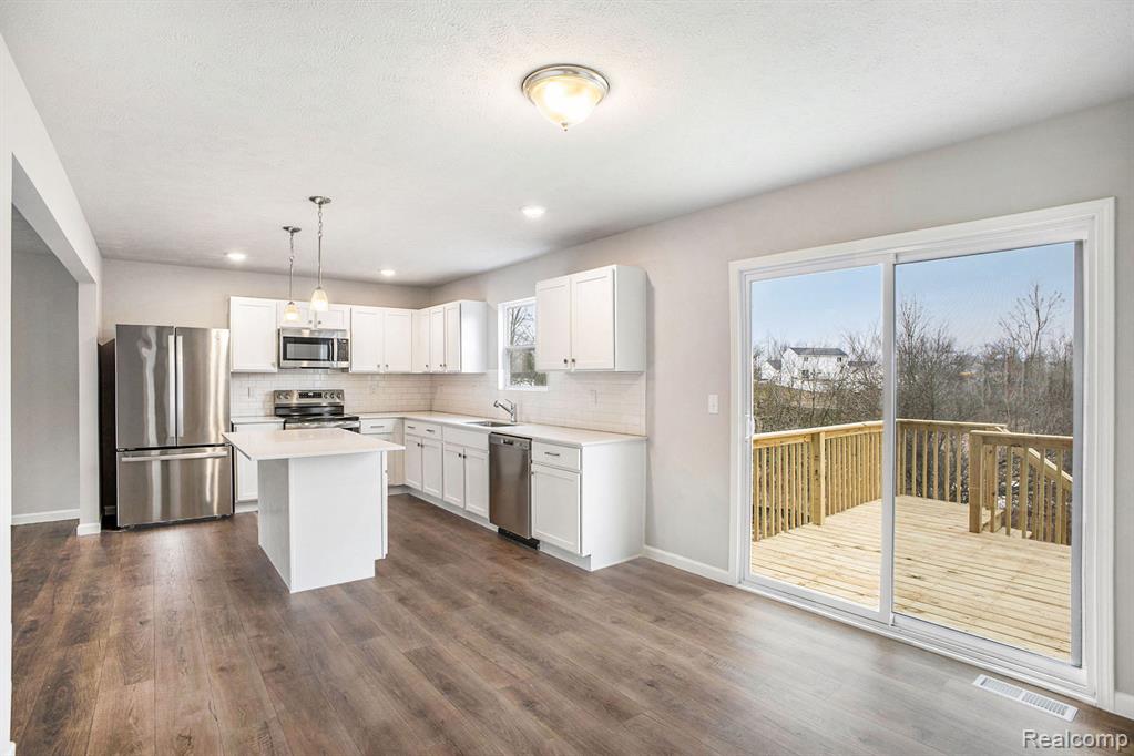 8069 Moonlight Creek Lane, Fowlerville, MI 48836 — Photo 6