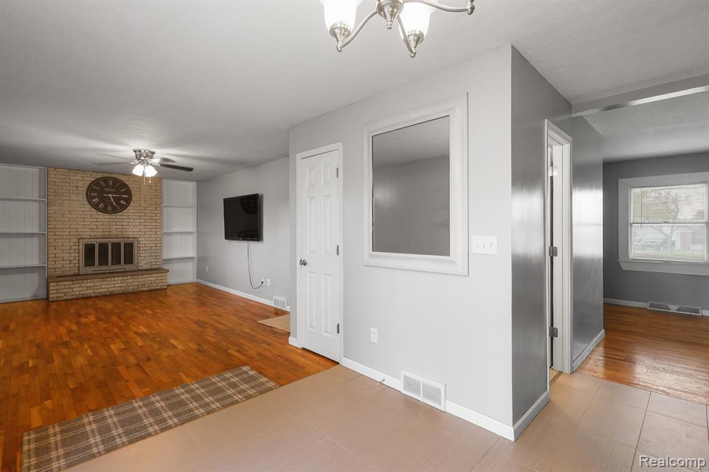 6106 Willow Highway, Grand Ledge, MI 48837 — Photo 19