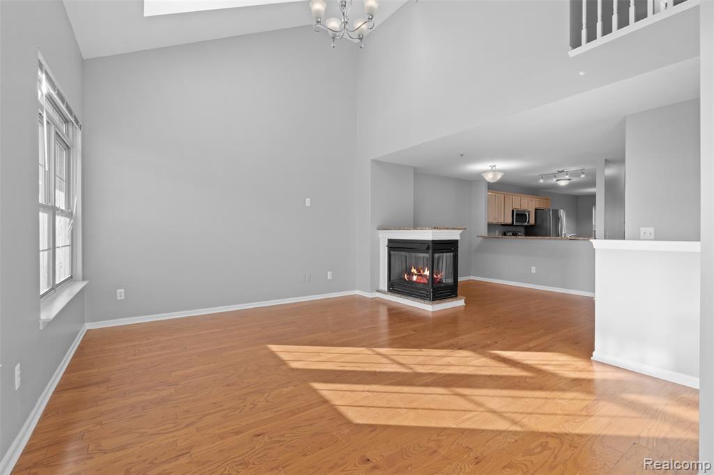 470 Old Pine Way, Walled Lake, MI 48390 — Photo 6