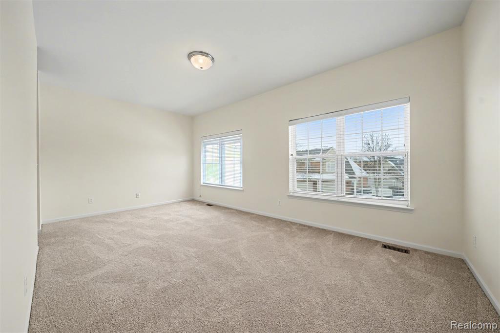 638 W Bluff Court, 31, Rochester Hills, MI 48307 — Photo 29