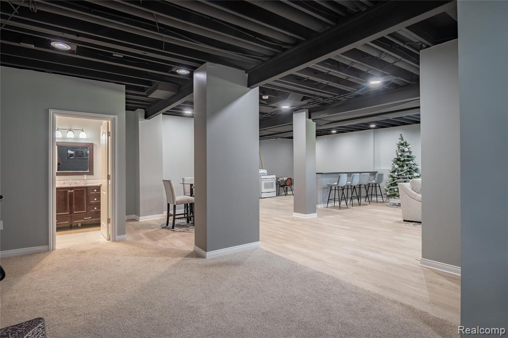 55712 Glenbrooke Drive, Shelby Twp, MI 48316 — Photo 52