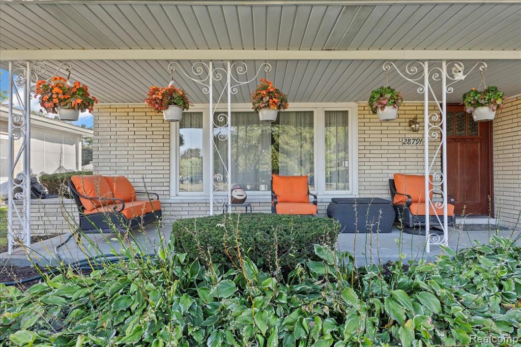 28791 Sunset Boulevard W, Lathrup Village, MI 48076 — Photo 18