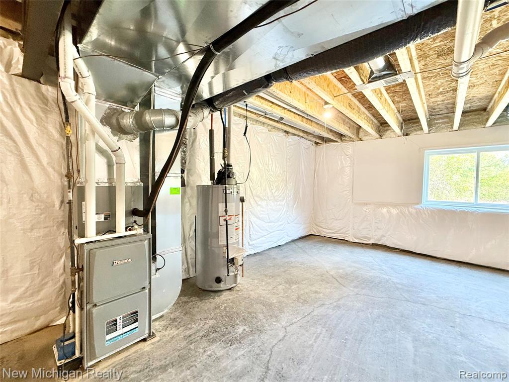 7056 Cambridge Drive, Flushing, MI 48433 — Photo 10
