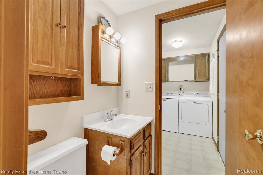 4415 Cambridge Drive, Port Huron, MI 48060 — Photo 20