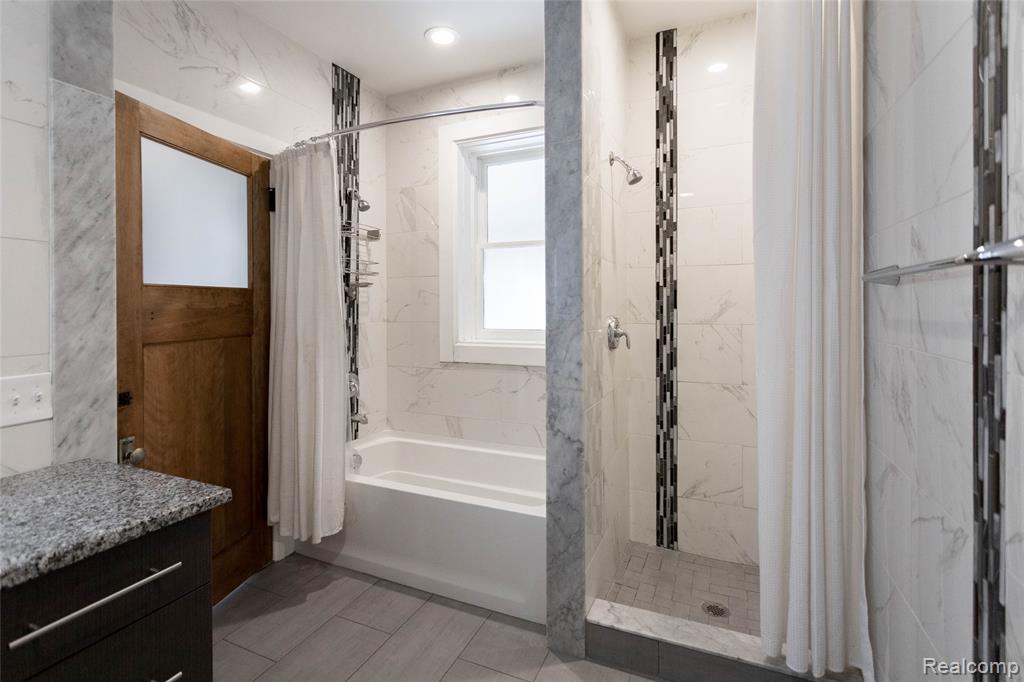 449 W Willis Street, Detroit, MI 48201 — Photo 22