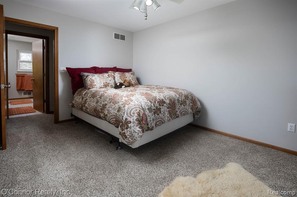 748 ALEXANDRIA Street, Marysville, MI 48040 — Photo 21