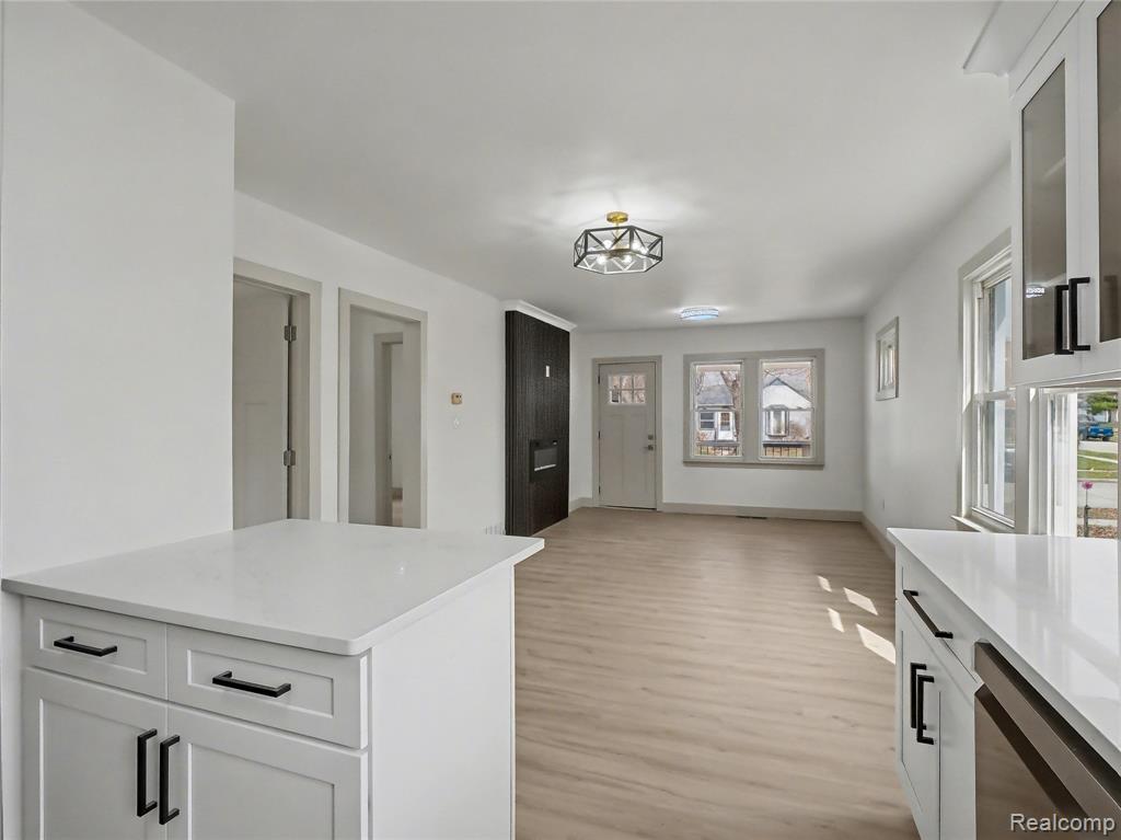 1032 E Maxlow Avenue, Hazel Park, MI 48030 — Photo 18