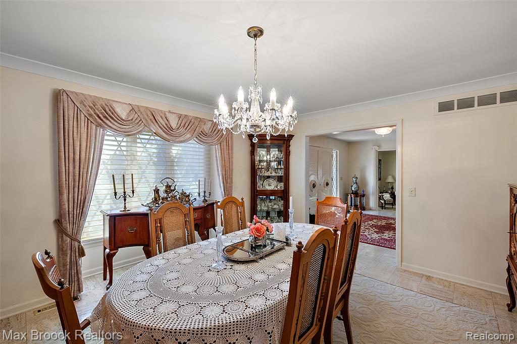 1319 Charrington Road, Bloomfield Hills, MI 48301 — Photo 5