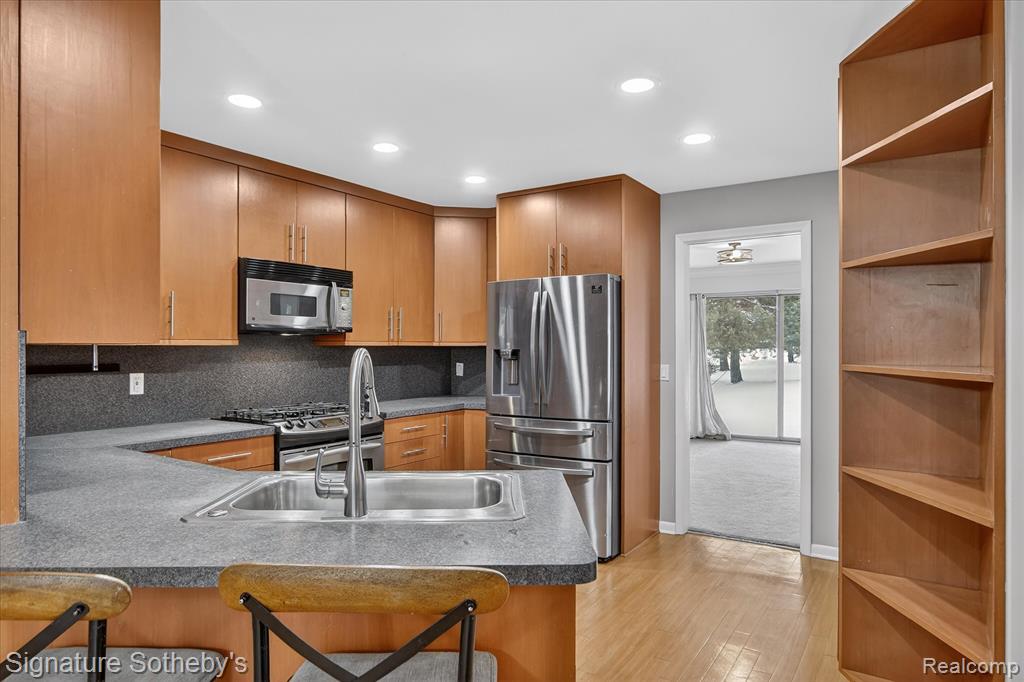 7107 Pebble Park Drive, 163, West Bloomfield, MI — Photo 20